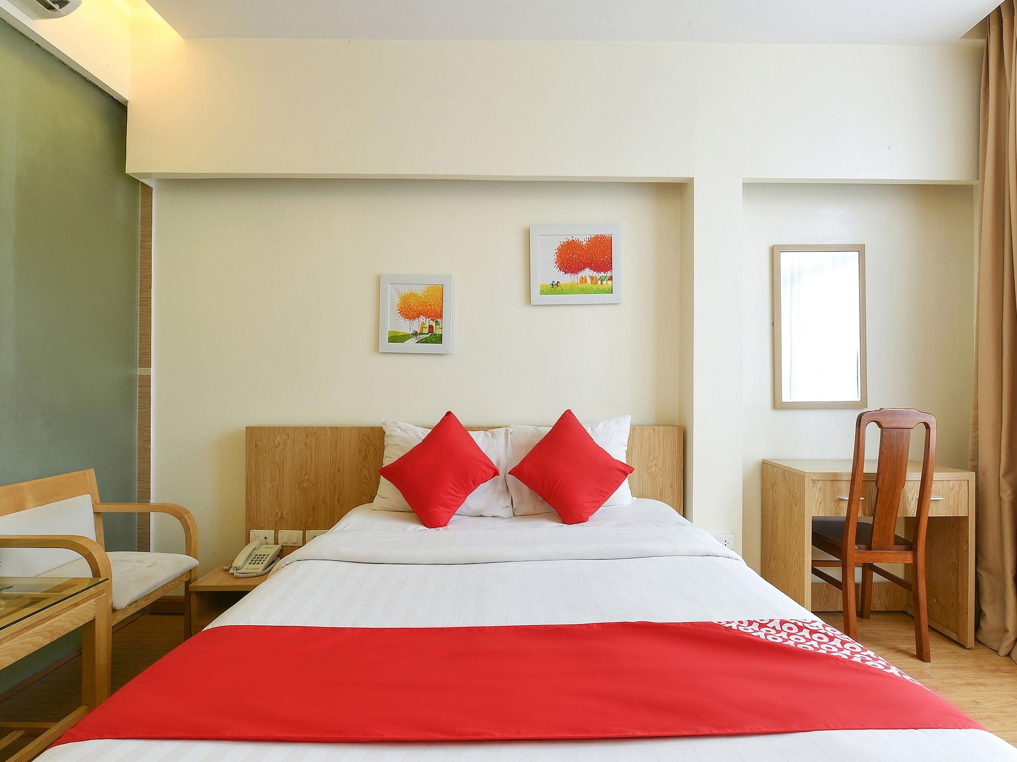 Oyo 210 Saki Hotel Ханой Экстерьер фото
