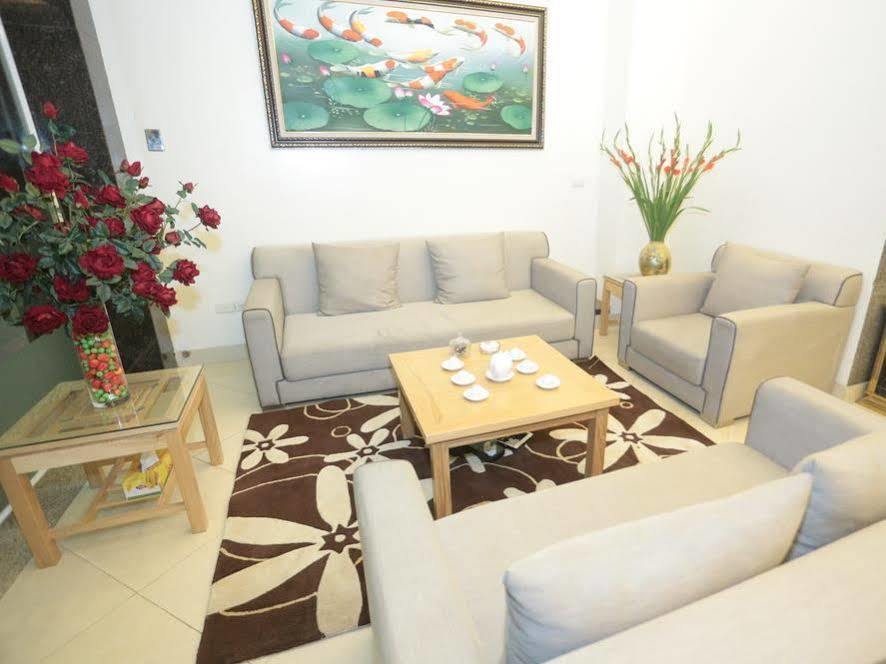 Oyo 210 Saki Hotel Ханой Экстерьер фото