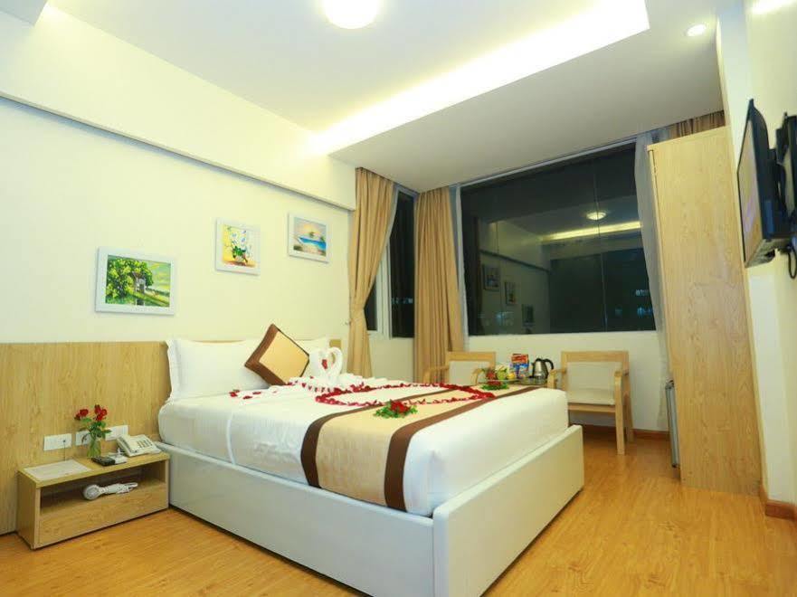 Oyo 210 Saki Hotel Ханой Экстерьер фото